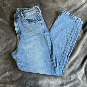 American Eagle mom jeans